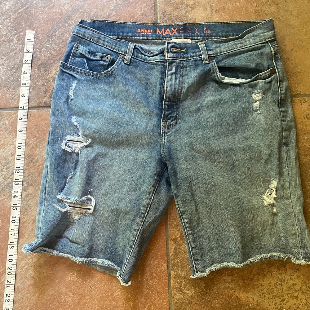 Urban Pipeline Distressed Jean Shorts Size 34 Slim